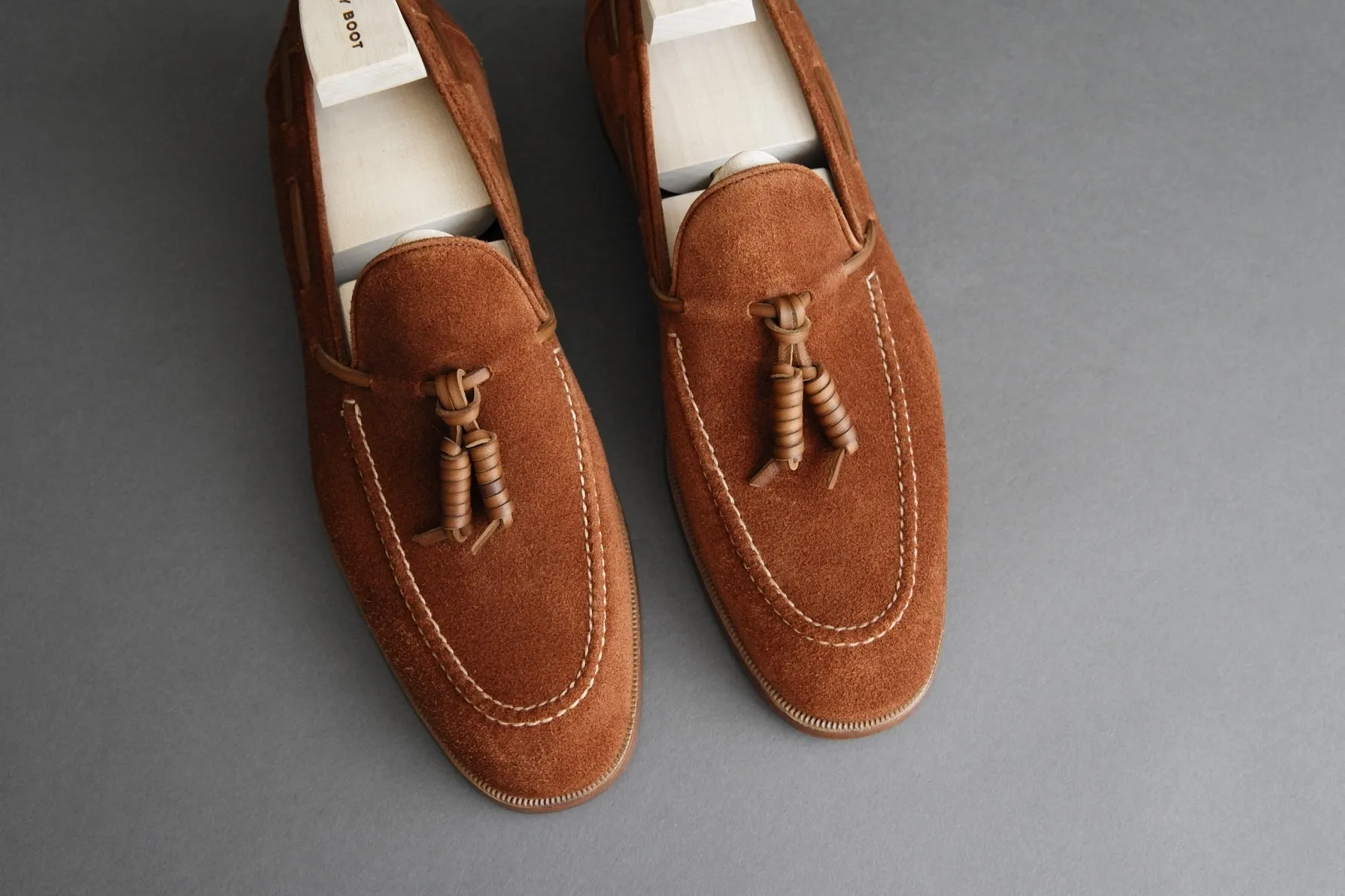 ZeroSixOne.Noah Suede Tassel Loafers From Calf Suede